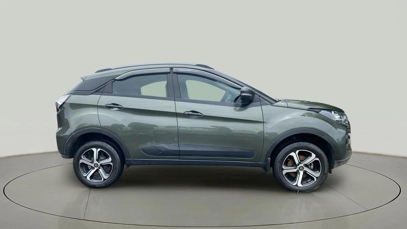 2022 Tata NEXON XM PETROL, Petrol, Manual, 38,755 km, Right Side View