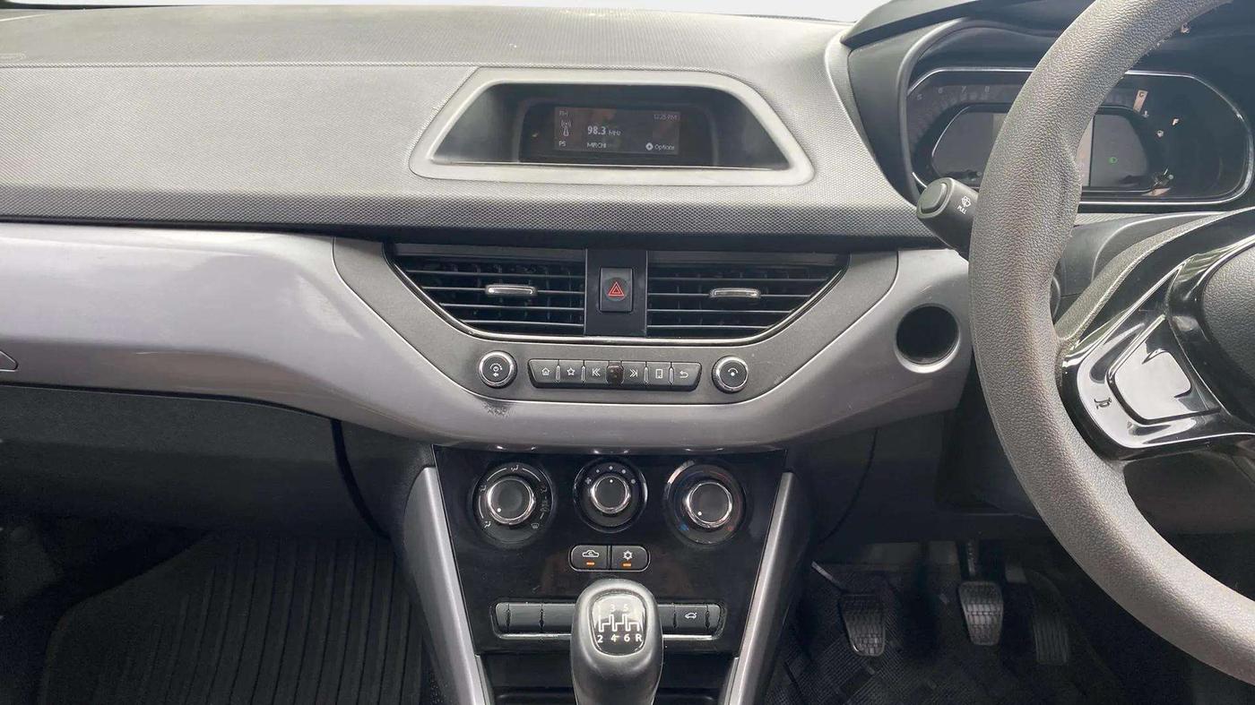 2022 Tata NEXON XM PETROL, Petrol, Manual, 38,755 km, Air Conditioner
