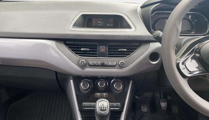 2022 Tata NEXON XM PETROL, Petrol, Manual, 38,706 km, Air Conditioner