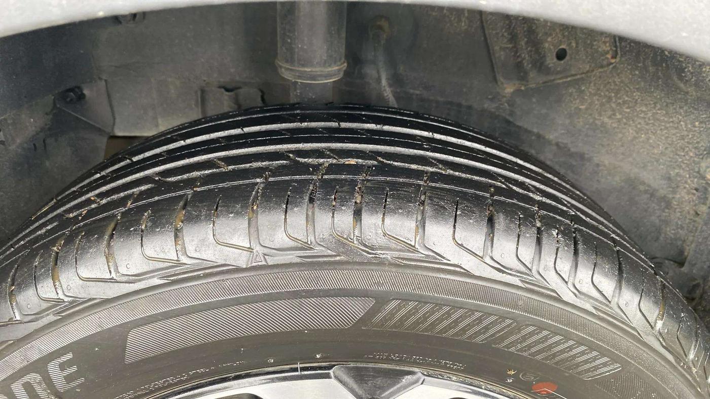 2022 Tata NEXON XM PETROL, Petrol, Manual, 38,755 km, Left Rear Tyre Tread