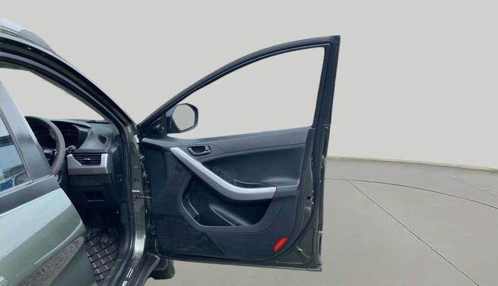 2022 Tata NEXON XM PETROL, Petrol, Manual, 38,706 km, RHS Front Door