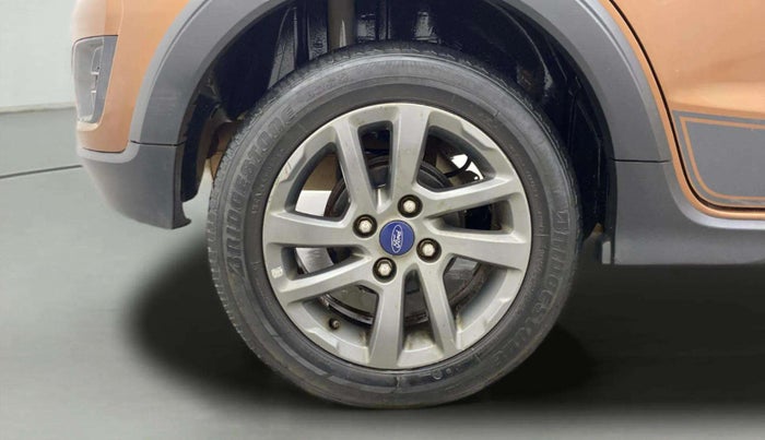 2018 Ford FREESTYLE TITANIUM 1.5 DIESEL, Diesel, Manual, 76,226 km, Right Rear Wheel