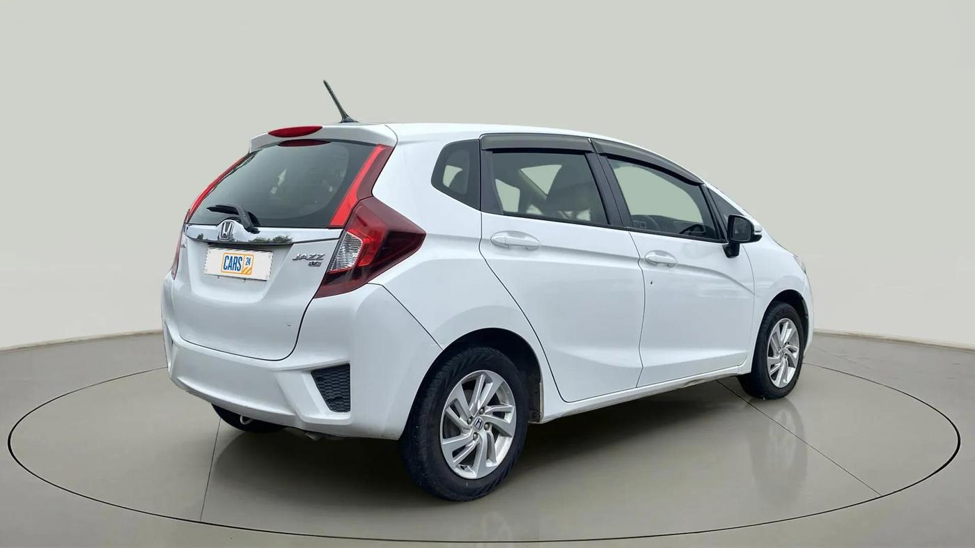 2018 Honda Jazz 1.2L I-VTEC V, Petrol, Manual, 29,007 km, Right Back Diagonal