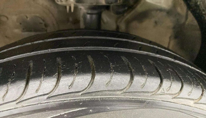 2020 KIA SELTOS HTK 1.5 PETROL, Petrol, Manual, 49,210 km, Left Front Tyre Tread