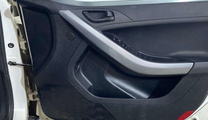 2020 Tata NEXON XMA PETROL, Petrol, Automatic, 28,849 km, Driver Side Door Panels Control