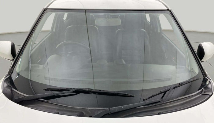 2020 Maruti Swift VXI, Petrol, Manual, 95,208 km, Front Windshield