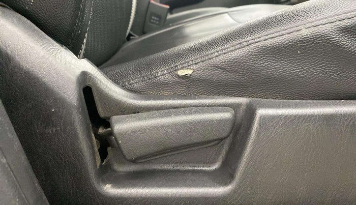 2021 Maruti Alto LXI OPT CNG, CNG, Manual, 53,202 km, Driver Side Adjustment Panel