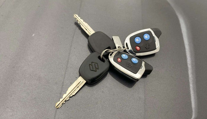 2021 Maruti Alto LXI OPT CNG, CNG, Manual, 53,202 km, Key Close Up