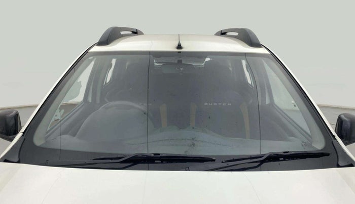 2015 Renault Duster 110 PS RXL DIESEL EXPLORE LE, Diesel, Manual, 79,546 km, Front Windshield