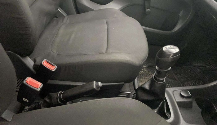 2015 Renault Kwid RXL, Petrol, Manual, 18,140 km, Gear Lever