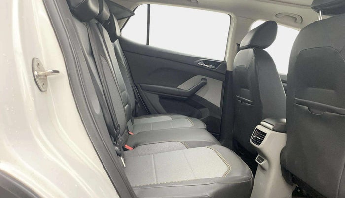 2021 Skoda KUSHAQ STYLE 1.0L TSI AT, Petrol, Automatic, 88,531 km, Right Side Rear Door Cabin