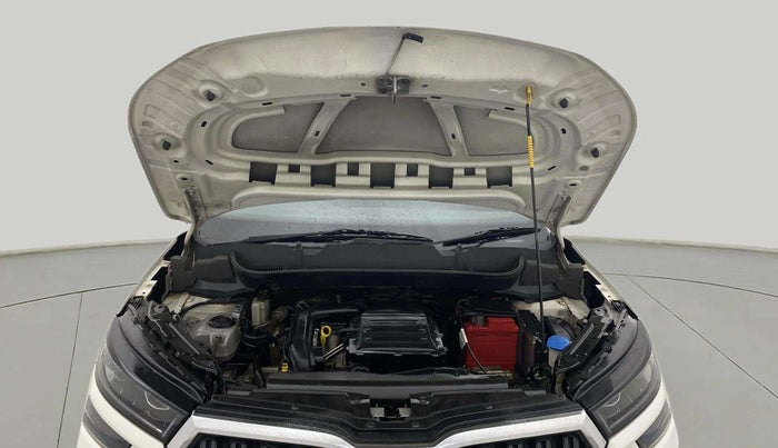 2021 Skoda KUSHAQ STYLE 1.0L TSI AT, Petrol, Automatic, 88,531 km, Open Bonet