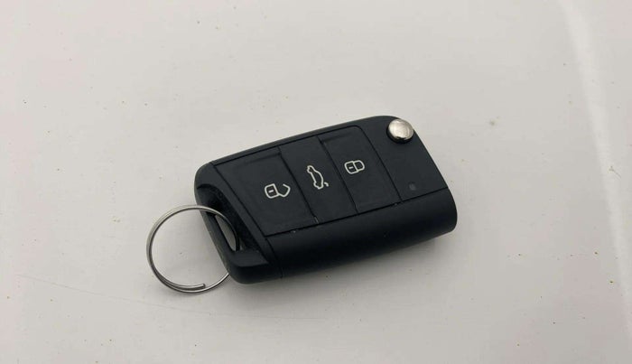 2021 Skoda KUSHAQ STYLE 1.0L TSI AT, Petrol, Automatic, 88,531 km, Key Close Up