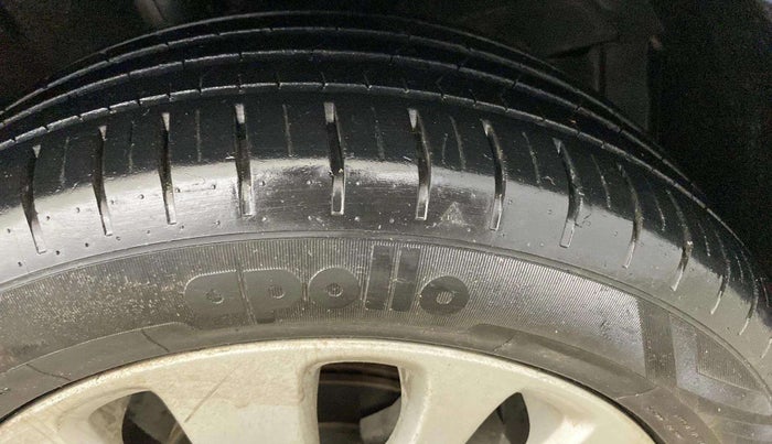 2016 Maruti Baleno ZETA PETROL 1.2, Petrol, Manual, 20,028 km, Right Front Tyre Tread