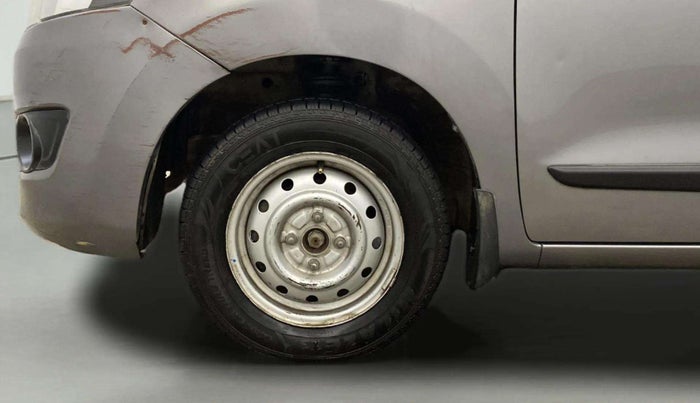 2013 Maruti Wagon R 1.0 LXI CNG, CNG, Manual, 63,394 km, Left Front Wheel