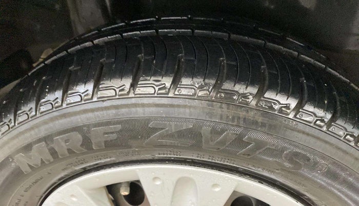 2016 Honda Amaze 1.2L I-VTEC S, Petrol, Manual, 95,026 km, Left Front Tyre Tread
