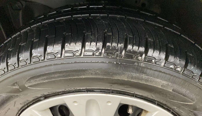 2016 Honda Amaze 1.2L I-VTEC S, Petrol, Manual, 95,026 km, Left Rear Tyre Tread