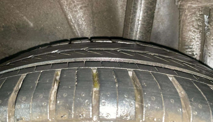 2020 Toyota YARIS G MT, Petrol, Manual, 67,019 km, Right Front Tyre Tread