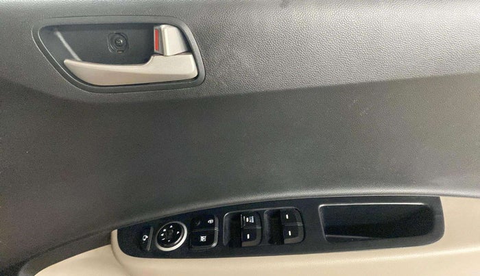 2015 Hyundai Grand i10 ASTA AT 1.2 KAPPA VTVT, CNG, Automatic, 59,041 km, Driver Side Door Panels Control