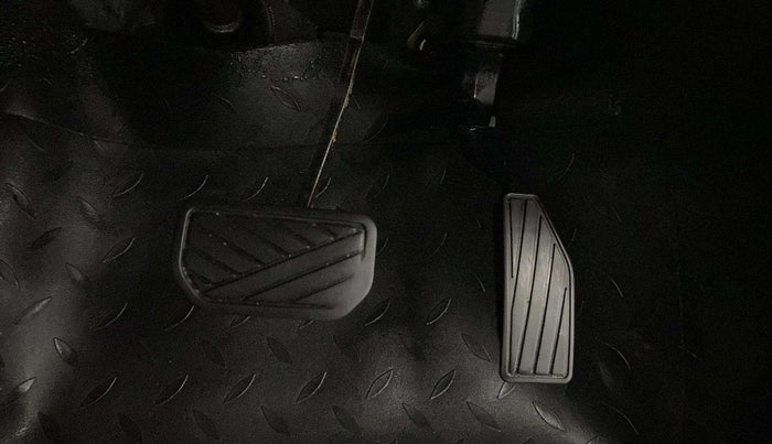 2019 Maruti New Wagon-R VXI 1.2 AMT, Petrol, Automatic, 53,082 km, Pedals