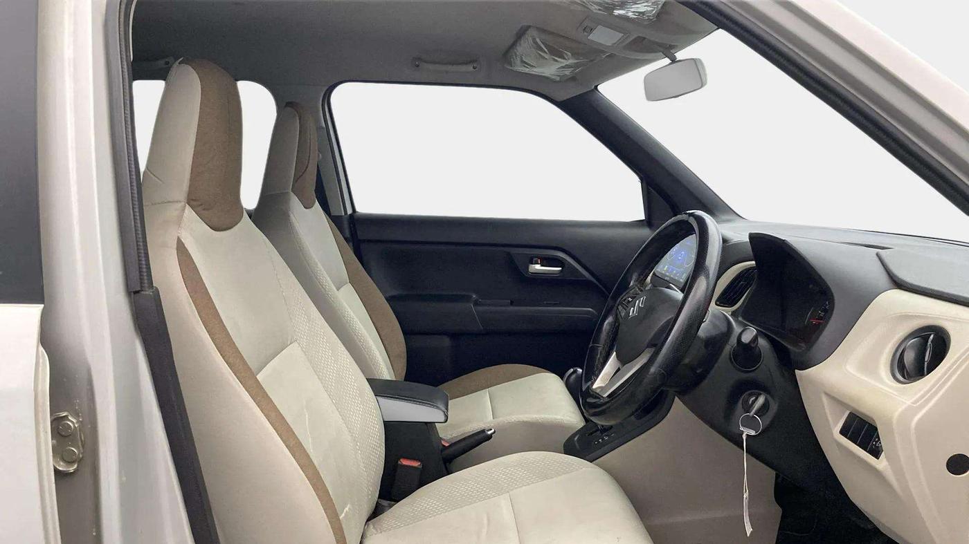2019 Maruti New Wagon-R VXI 1.2 AMT, Petrol, Automatic, 53,082 km, Right Side Front Door Cabin