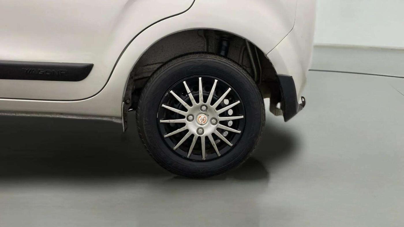 2019 Maruti New Wagon-R VXI 1.2 AMT, Petrol, Automatic, 53,082 km, Left Rear Wheel