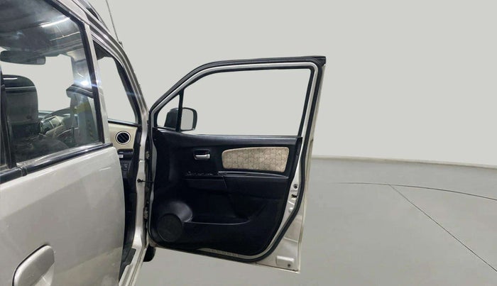 2017 Maruti Wagon R 1.0 VXI, Petrol, Manual, 44,140 km, RHS Front Door