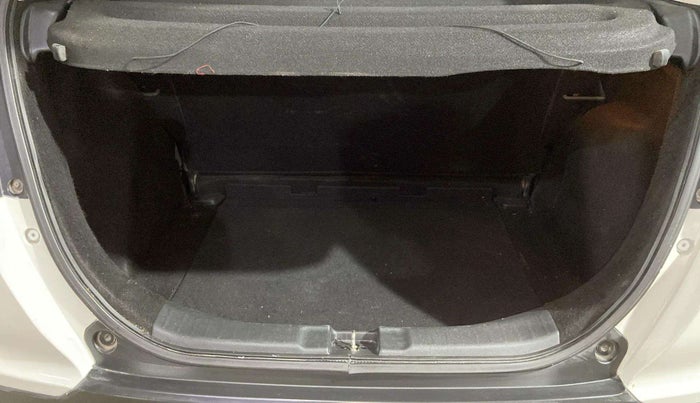 2018 Honda WR-V 1.2L I-VTEC VX MT, Petrol, Manual, 33,410 km, Boot Open Zoomed View