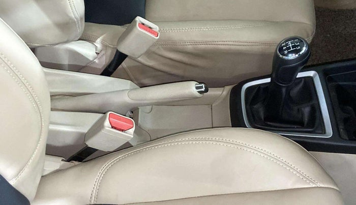 2019 Maruti Dzire VXI, Petrol, Manual, 26,160 km, Gear Lever