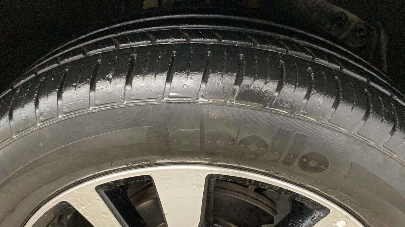 2019 Nissan Kicks XV 1.5, Petrol, Manual, 54,575 km, Right Front Tyre Tread