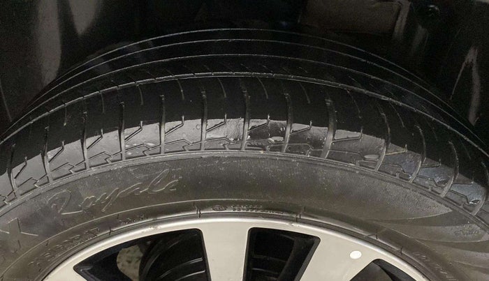 2019 Nissan Kicks XV 1.5, Petrol, Manual, 54,575 km, Right Rear Tyre Tread