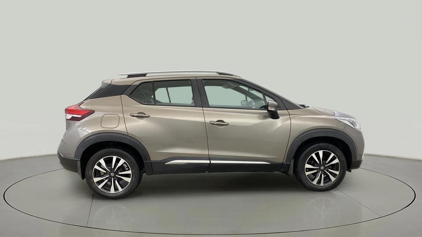 2019 Nissan Kicks XV 1.5, Petrol, Manual, 54,575 km, Right Side View