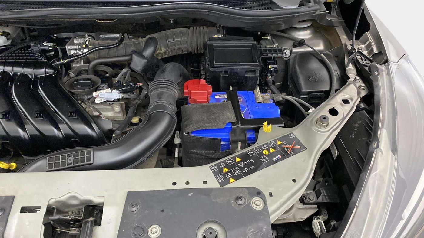 2019 Nissan Kicks XV 1.5, Petrol, Manual, 54,575 km, Engine View - Left