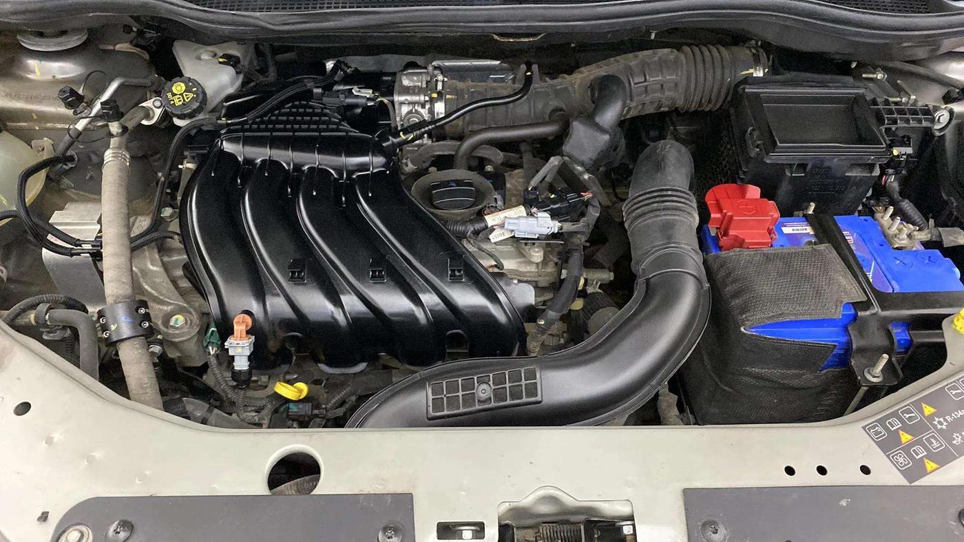 2019 Nissan Kicks XV 1.5, Petrol, Manual, 54,575 km, Engine View