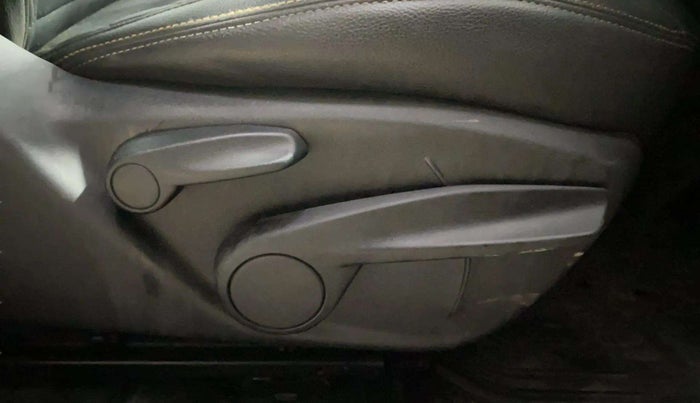 2018 Jeep Compass SPORT 2.0 DIESEL, Diesel, Manual, 53,450 km, Driver Side Adjustment Panel