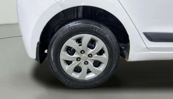 2015 Hyundai Elite i20 SPORTZ 1.2, Petrol, Manual, 39,433 km, Right Rear Wheel