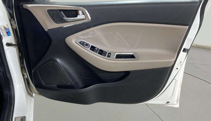2015 Hyundai Elite i20 SPORTZ 1.2, Petrol, Manual, 39,433 km, Driver Side Door Panels Control