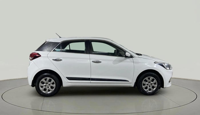 2015 Hyundai Elite i20 SPORTZ 1.2, Petrol, Manual, 39,433 km, Right Side View