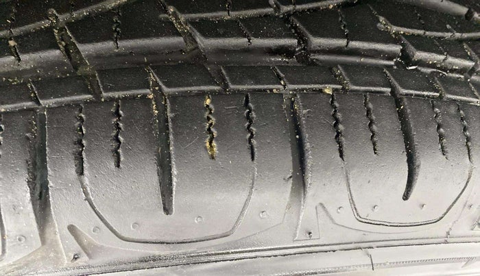 2018 Jeep Compass LIMITED 1.4 PETROL AT, Petrol, Automatic, 85,630 km, Right Front Tyre Tread