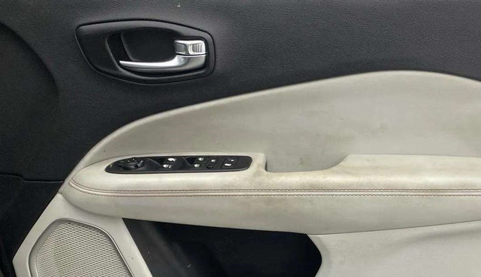 2018 Jeep Compass LIMITED 1.4 PETROL AT, Petrol, Automatic, 85,630 km, Driver Side Door Panels Control
