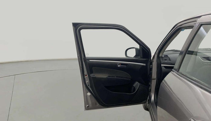 2015 Maruti Swift VXI, Petrol, Manual, 64,800 km, LHS Front Door