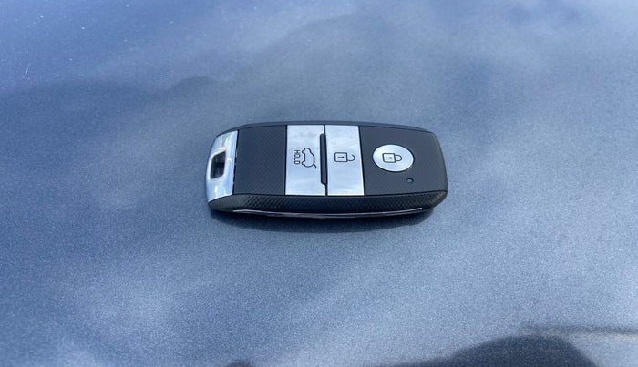 2020 KIA SELTOS HTK PLUS 1.5, Petrol, Manual, 31,323 km, Key Close Up