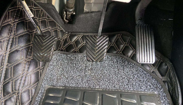 2020 KIA SELTOS HTK PLUS 1.5, Petrol, Manual, 31,323 km, Pedals
