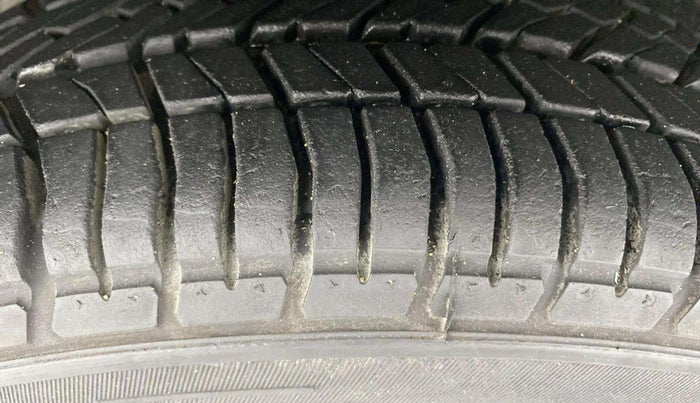 2018 Tata Tiago XZ PETROL, Petrol, Manual, 91,558 km, Left Front Tyre Tread