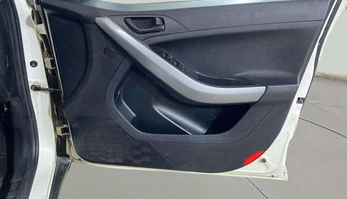 2020 Tata NEXON XM PETROL, Petrol, Manual, 72,606 km, Driver Side Door Panels Control
