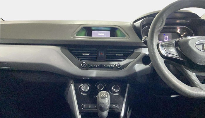 2020 Tata NEXON XM PETROL, Petrol, Manual, 72,606 km, Air Conditioner