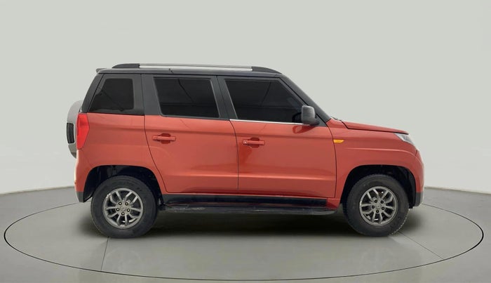 2018 Mahindra TUV300 T10 DUAL TONE, Diesel, Manual, 47,631 km, Right Side View