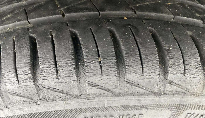 2022 Renault Kwid RXL 1.0, Petrol, Manual, 22,977 km, Right Rear Tyre Tread