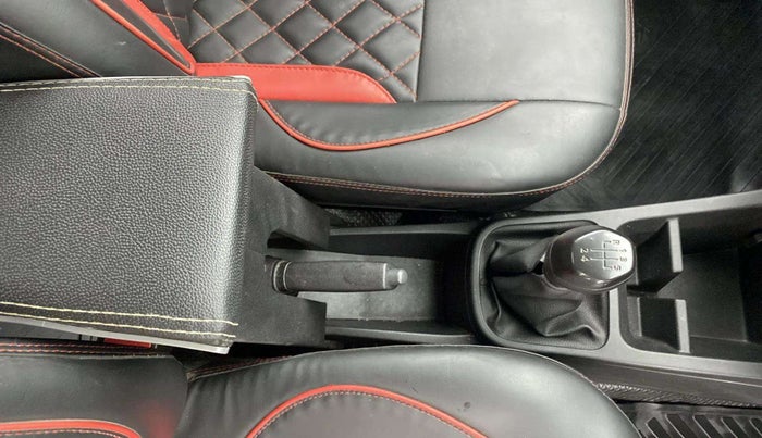 2022 Renault Kwid RXL 1.0, Petrol, Manual, 22,977 km, Gear Lever