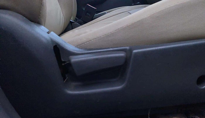 2018 Maruti Alto K10 VXI, CNG, Manual, 82,534 km, Driver Side Adjustment Panel